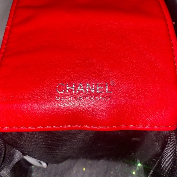 CHANEL Y2K BOX CROSSBODY BAG - Picture 3 of 7